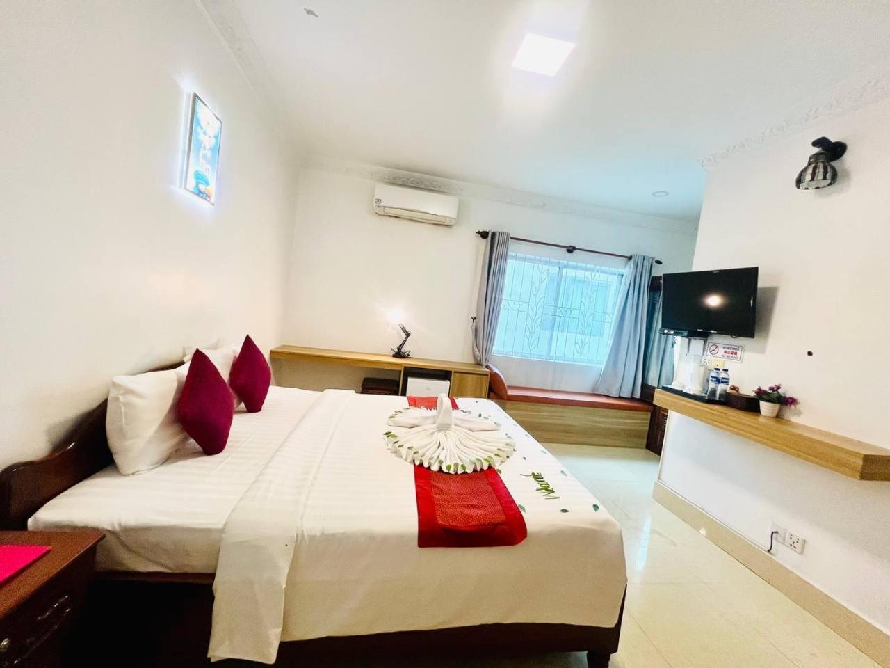 The One By Nika Hotel Siem Reap Bagian luar foto